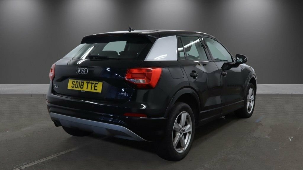 Audi Q2 1L Sport SD18TTE Black #4