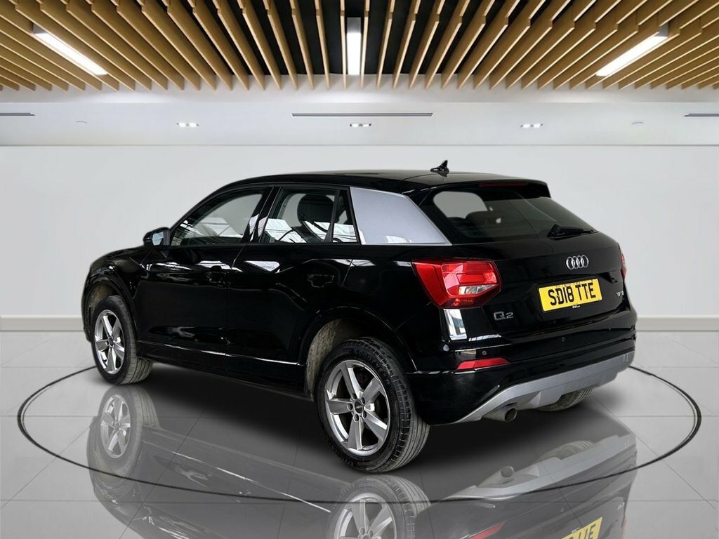 Audi Q2 1L Sport SD18TTE Black #6