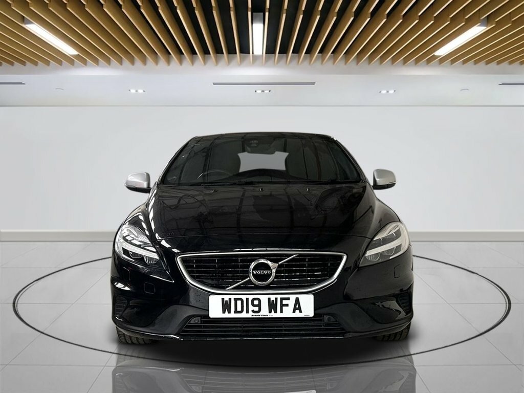 Volvo V40 2L R-design Edition Black #2