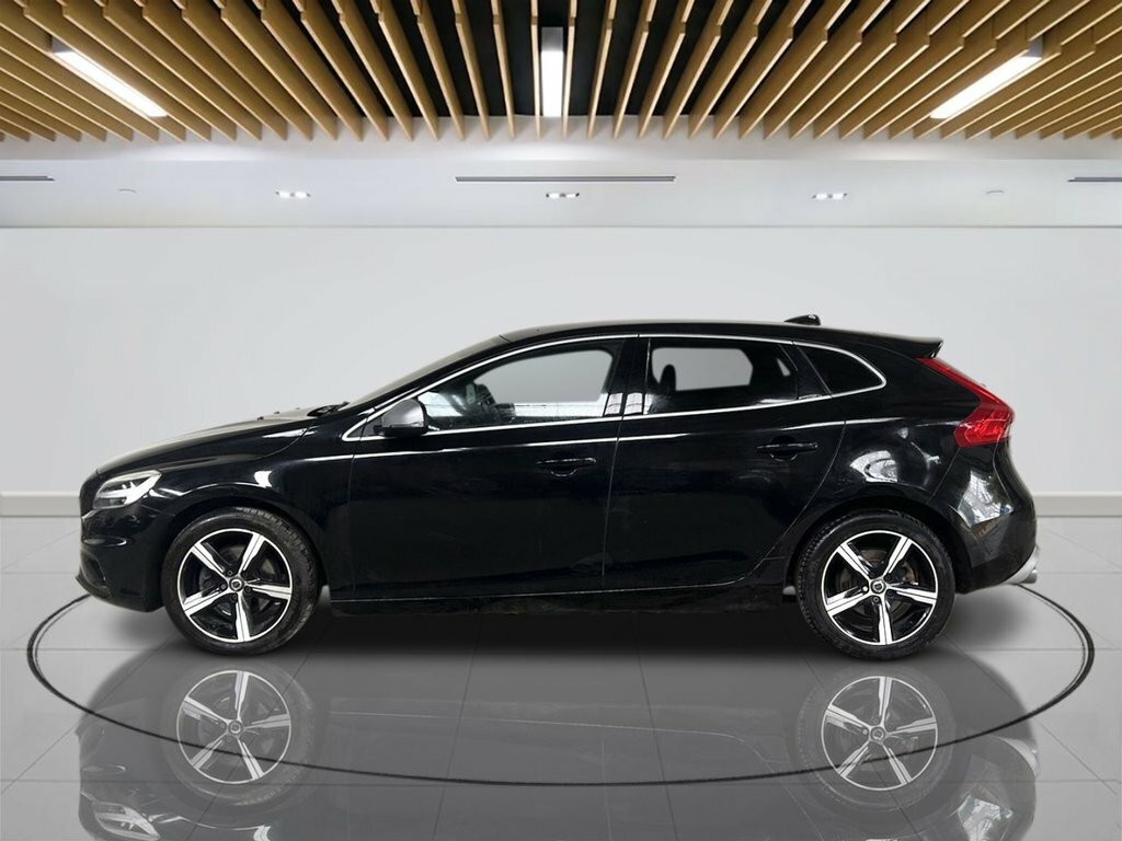 Volvo V40 2L R-design Edition Black #5
