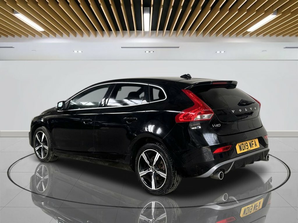 Volvo V40 2L R-design Edition Black #6