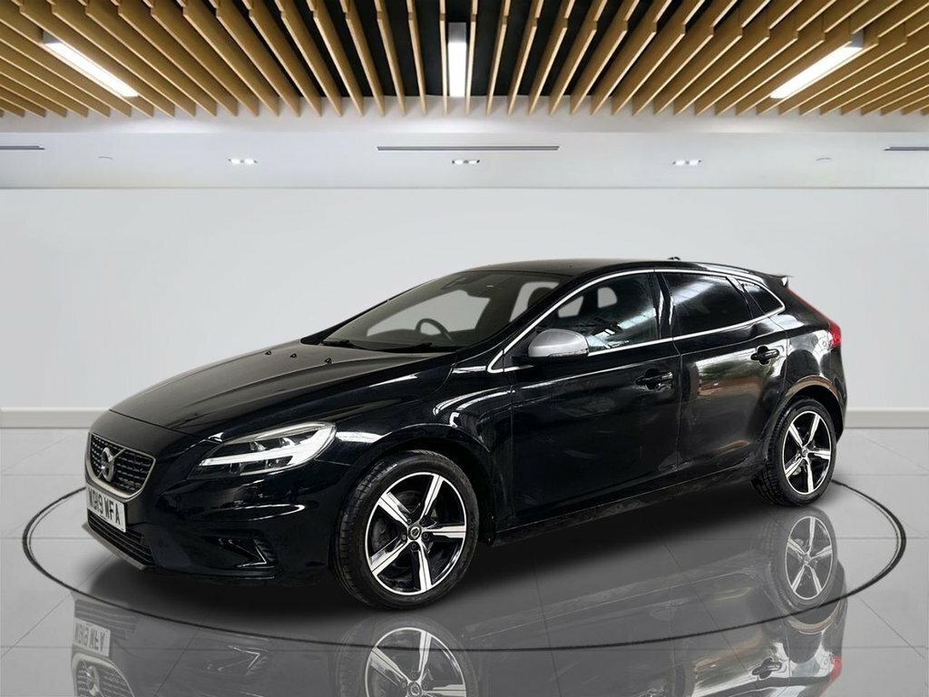 Volvo V40 2L R-design Edition Black #4