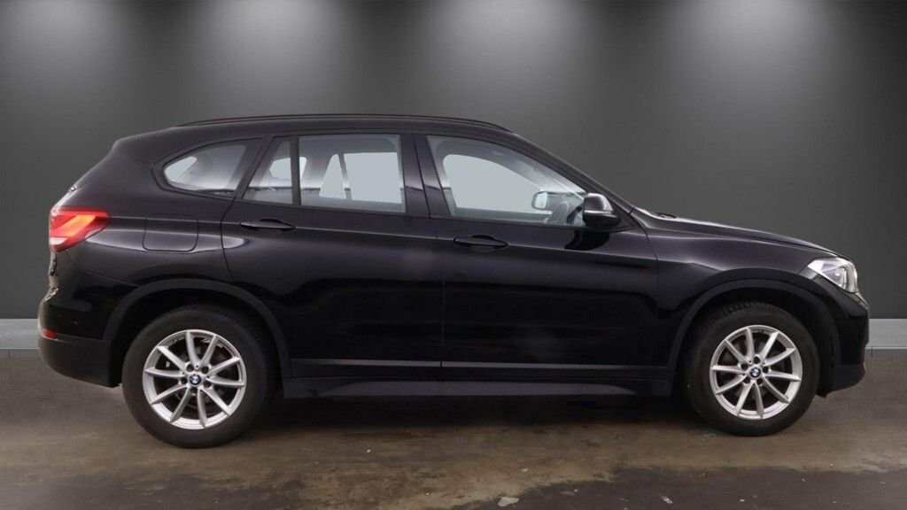 BMW X1 1.5L Se Black #5