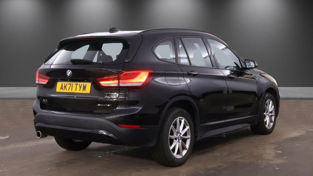 BMW X1 1.5L Se Black #4