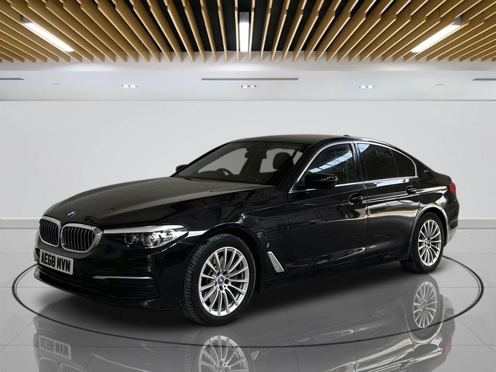 BMW 5 Series Saloon Black #4
