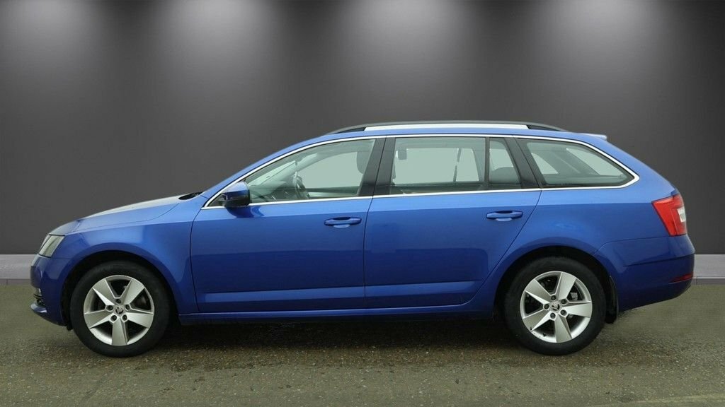 Skoda Octavia 1.6L Se Technology Blue #6