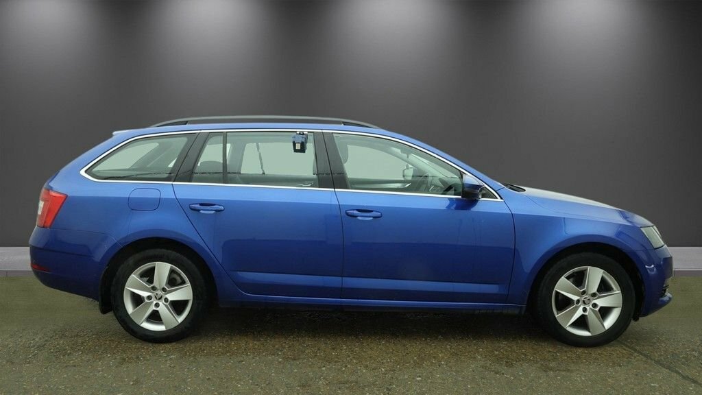 Skoda Octavia 1.6L Se Technology Blue #5