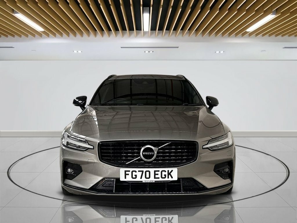 Volvo V60 D4 R-design Plus White #2