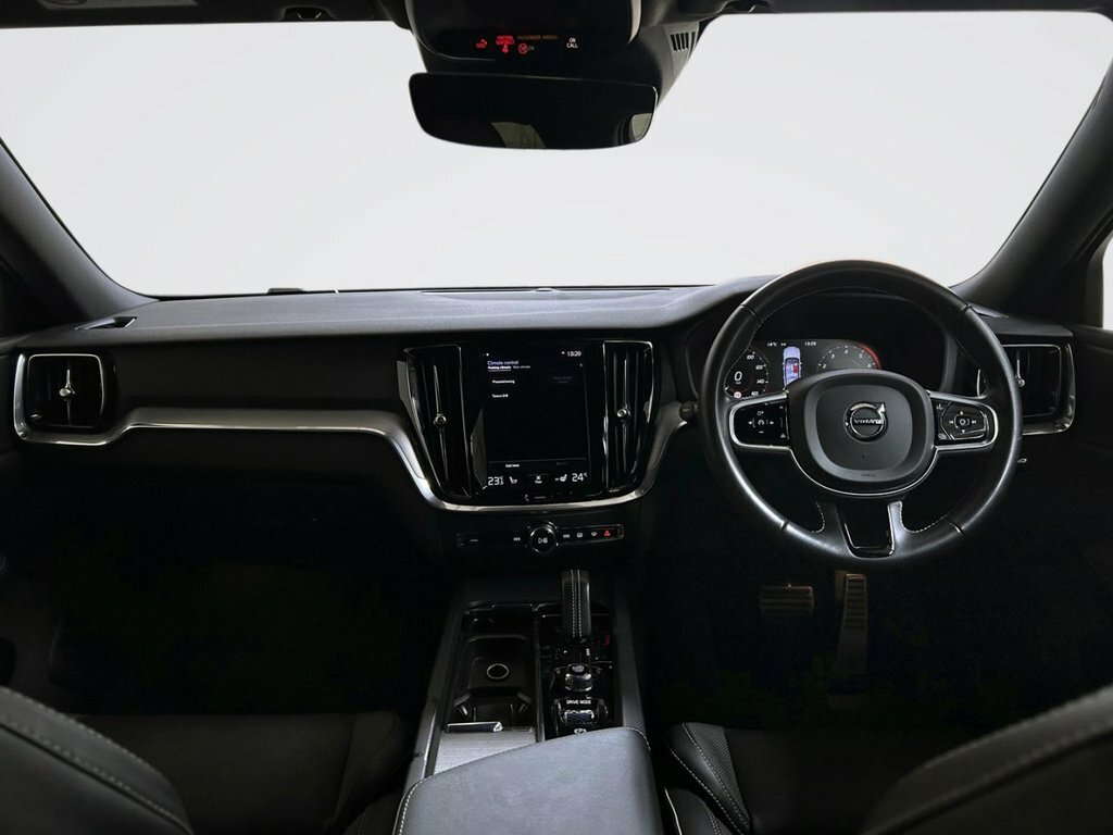 Volvo V60 D4 R-design Plus White #3