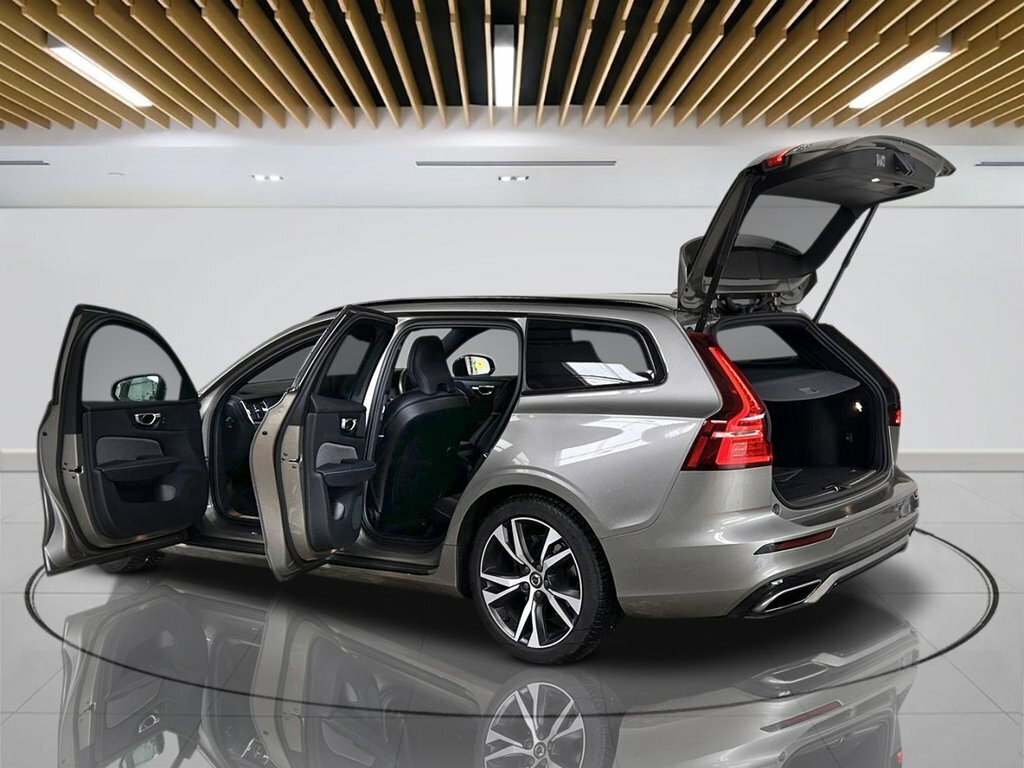 Volvo V60 D4 R-design Plus White #10