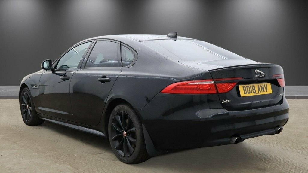 Jaguar XF 2L R-sport Black #3