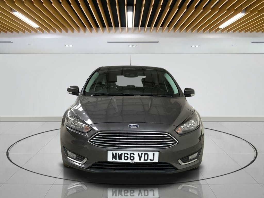 Ford Focus Hatchback MW66VDJ Grey #2