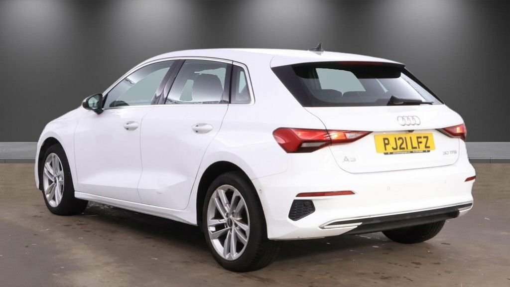 Audi A3 1L Sport PJ21LFZ White #3