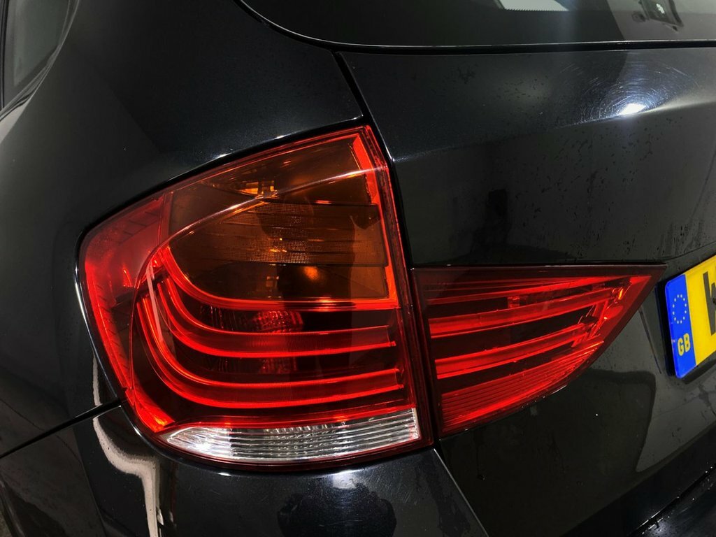 BMW X1 Xdrive18d Se White #13