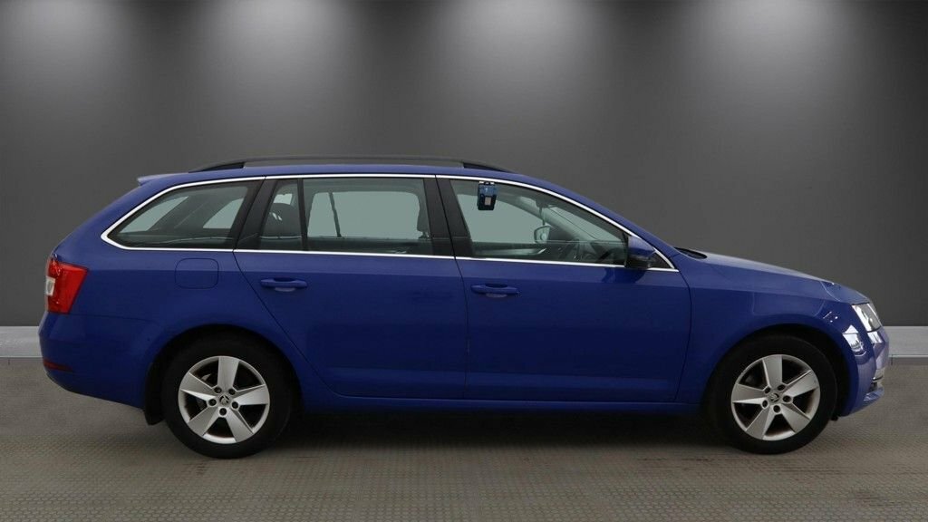 Skoda Octavia 1.6L Se Technology CX20OUN Blue #5