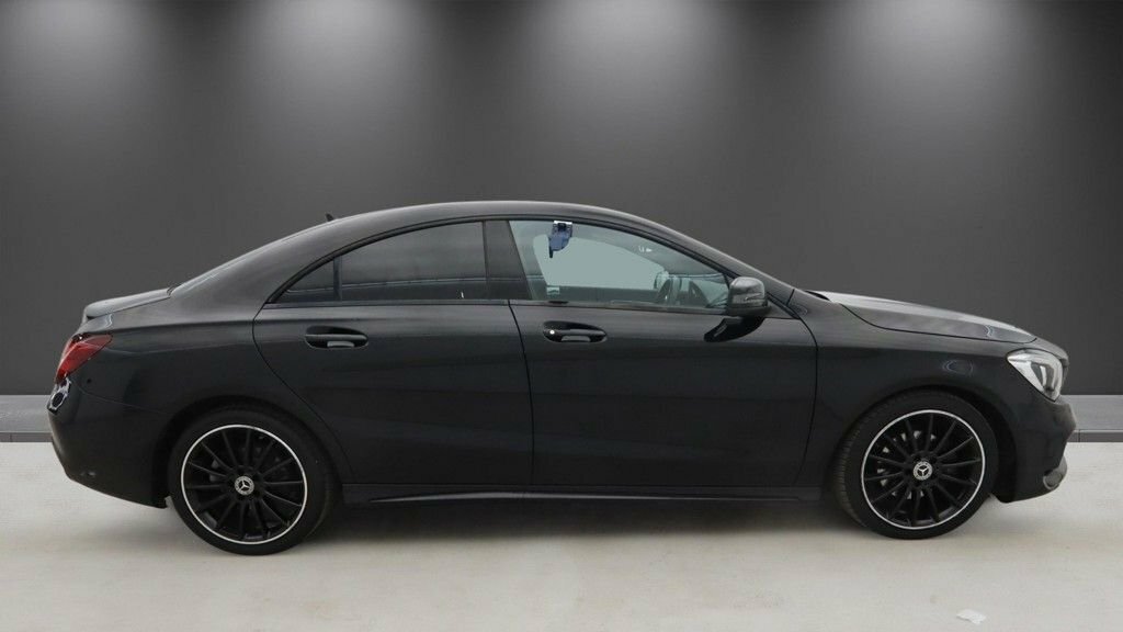 Mercedes-Benz CLA Class Cla 200 Amg Line Premium Plus Tip White #5