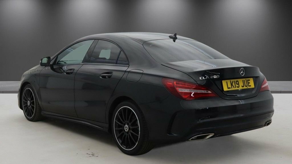 Mercedes-Benz CLA Class Cla 200 Amg Line Premium Plus Tip White #3
