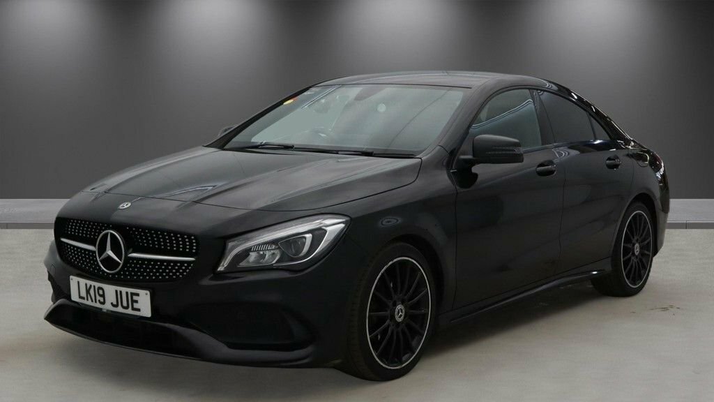 Mercedes-Benz CLA Class Cla 200 Amg Line Premium Plus Tip White #2