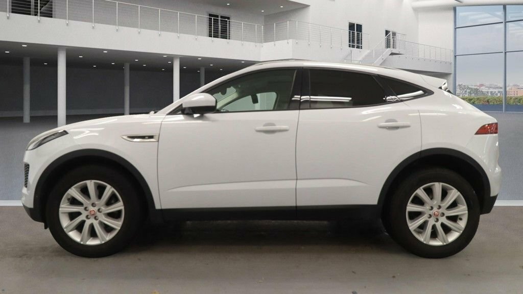 Jaguar E-Pace 2L S White #5