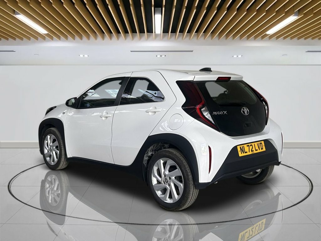 Toyota Aygo X 1L Pure NL72LVD White #6