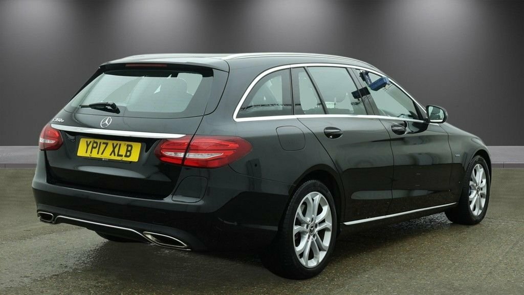 Mercedes-Benz C Class C350e Sport Premium Plus White #4