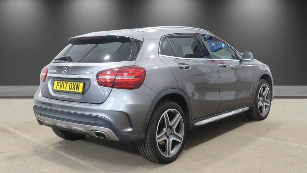 Mercedes-Benz GLA Class 2.1L Amg Line Grey #4