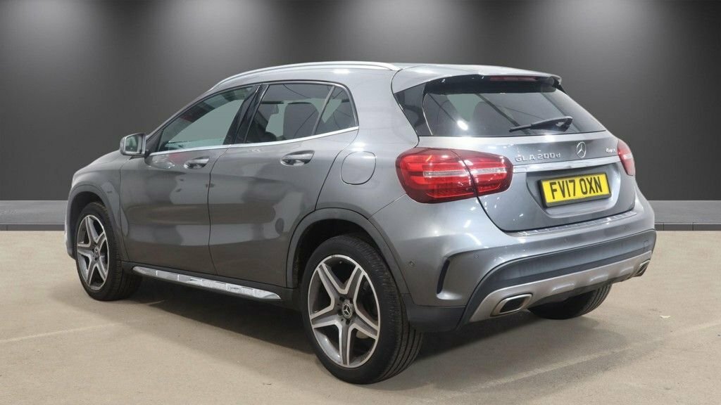 Mercedes-Benz GLA Class 2.1L Amg Line Grey #3