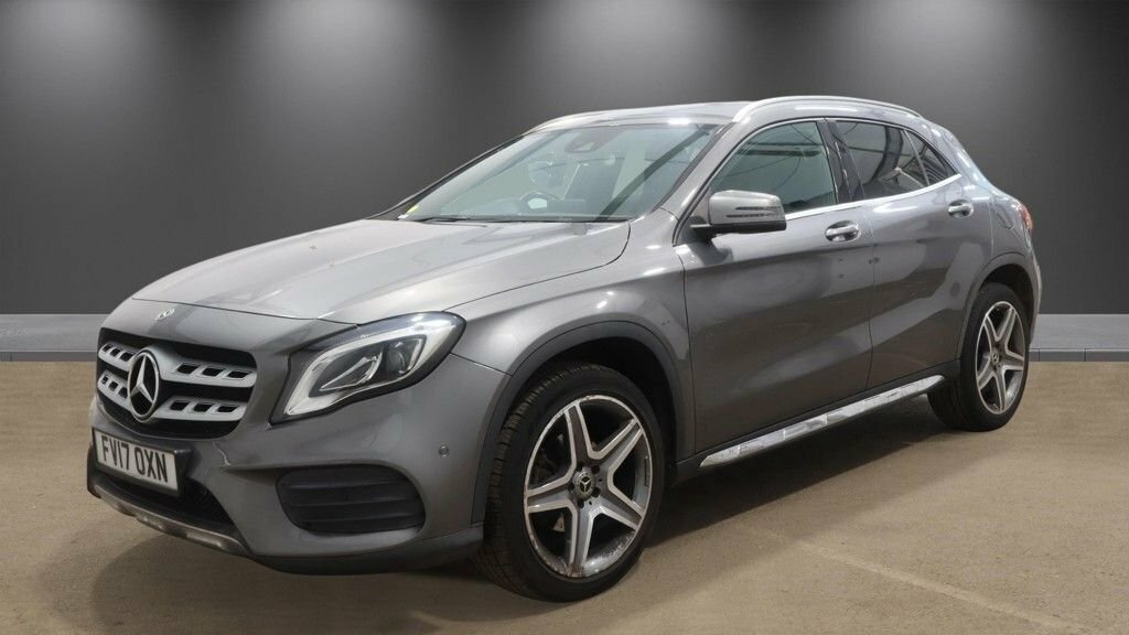 Mercedes-Benz GLA Class 2.1L Amg Line Grey #2
