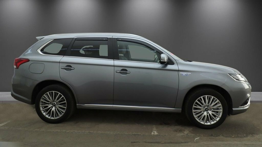 Mitsubishi Outlander 2.4L Dynamic Grey #5