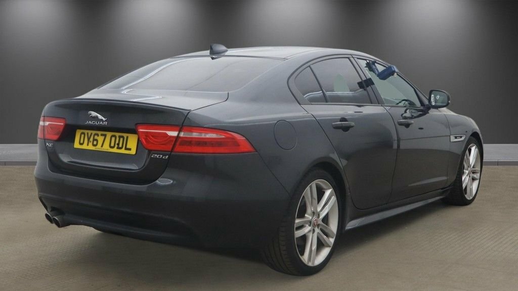 Jaguar XE 2L R-sport Grey #4
