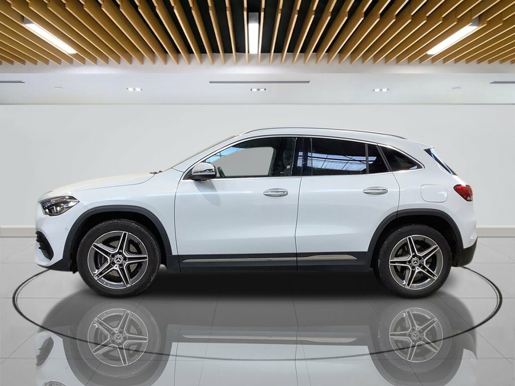 Mercedes-Benz GLA Class 1.3L Exclusive Edition White #4