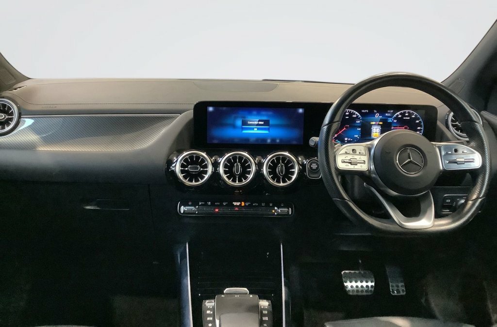 Mercedes-Benz GLA Class 1.3L Exclusive Edition White #3