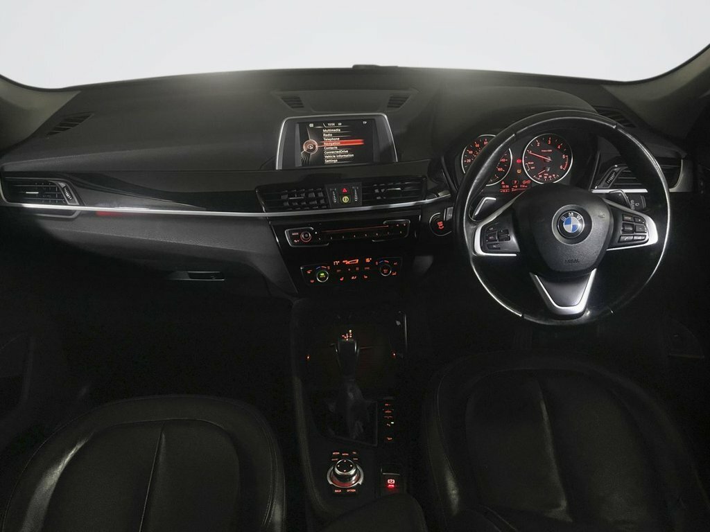 BMW X1 Suv White #3