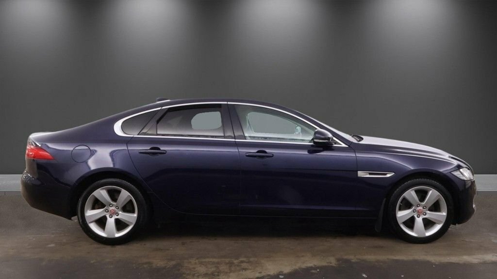Jaguar XF 2L Portfolio Blue #5