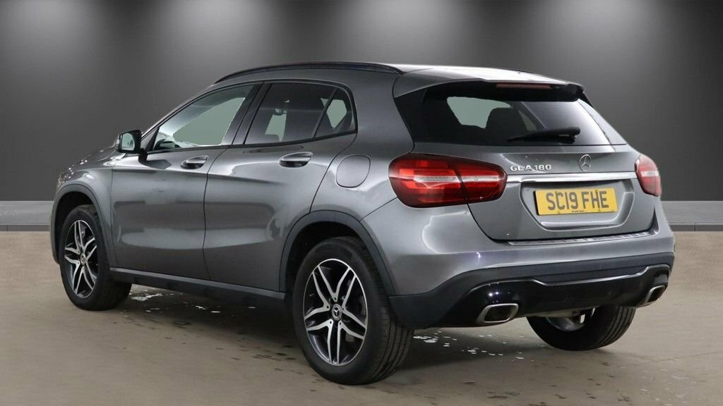 Mercedes-Benz GLA Class 1.6L Urban Edition Grey #3