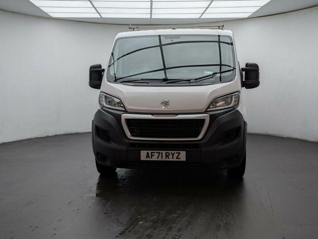 Peugeot Boxer 2.2 Bluehdi 333 Professional Panel Van AF71RYZ White #3