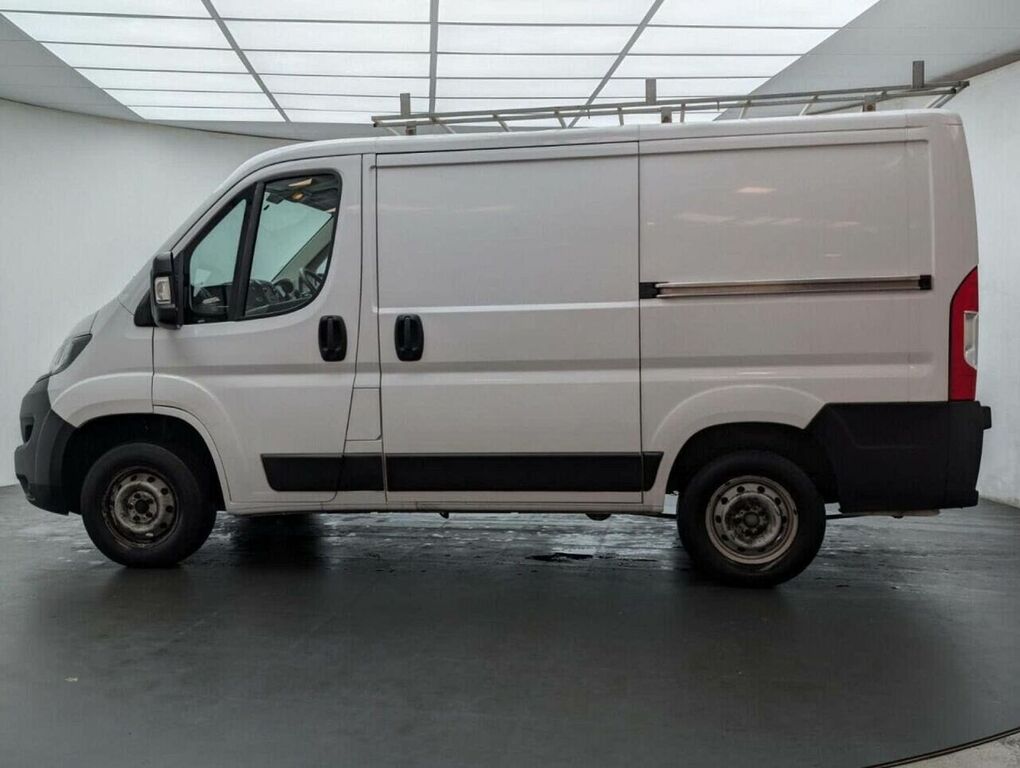Peugeot Boxer 2.2 Bluehdi 333 Professional Panel Van AF71RYZ White #5
