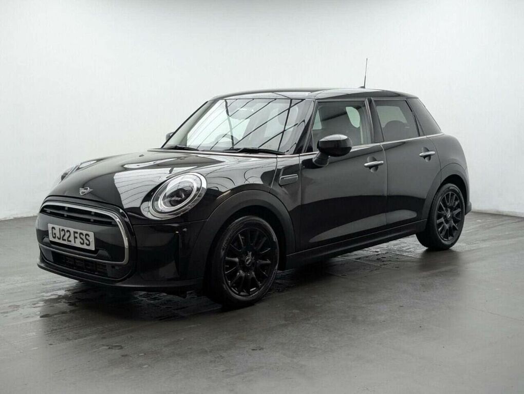 Mini Hatch 1.5 Cooper Classic Hatchback Eur GJ22FSS Black #4