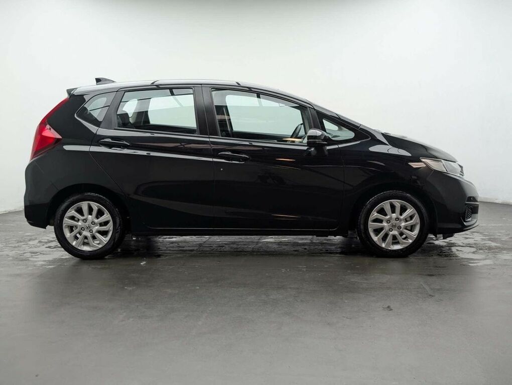 Honda Jazz 1.3 Jazz Se Navi I-vtec Cvt YC68XLE Black #3