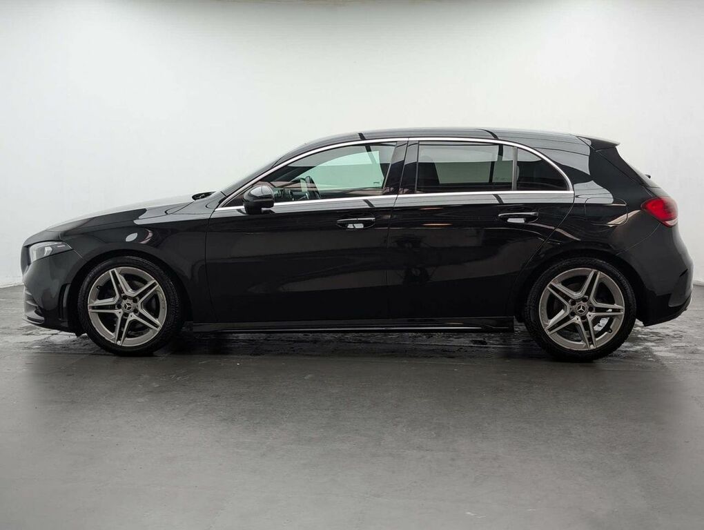 Mercedes-Benz A Class 1.3 A 200 Amg Line LM69WFS Black #5