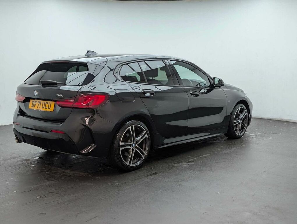 BMW 1 Series 1.5 118I M Sport DF71UCU Black #4