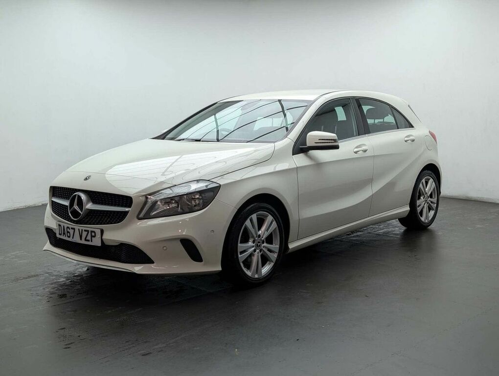 Mercedes-Benz A Class 1.6 A 180 Sport Executive DA67VZP White #4