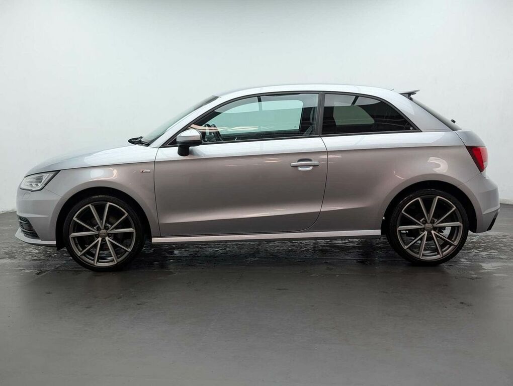 Audi A1 1.4 A1 Black Edition Tfsi Silver #5