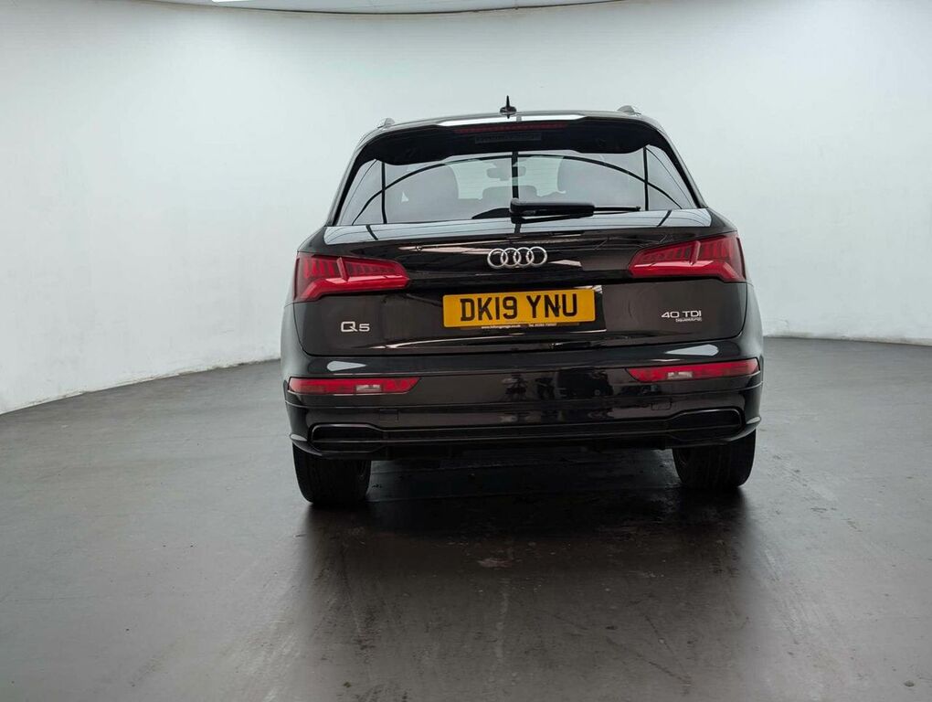 Audi Q5 2.0 Q5 Black Edition 40 Tdi Quattro 4Wd DK19YNU Black #3