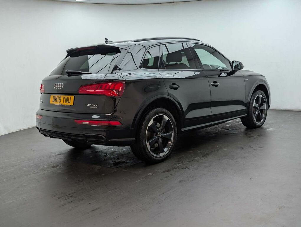 Audi Q5 2.0 Q5 Black Edition 40 Tdi Quattro 4Wd DK19YNU Black #4