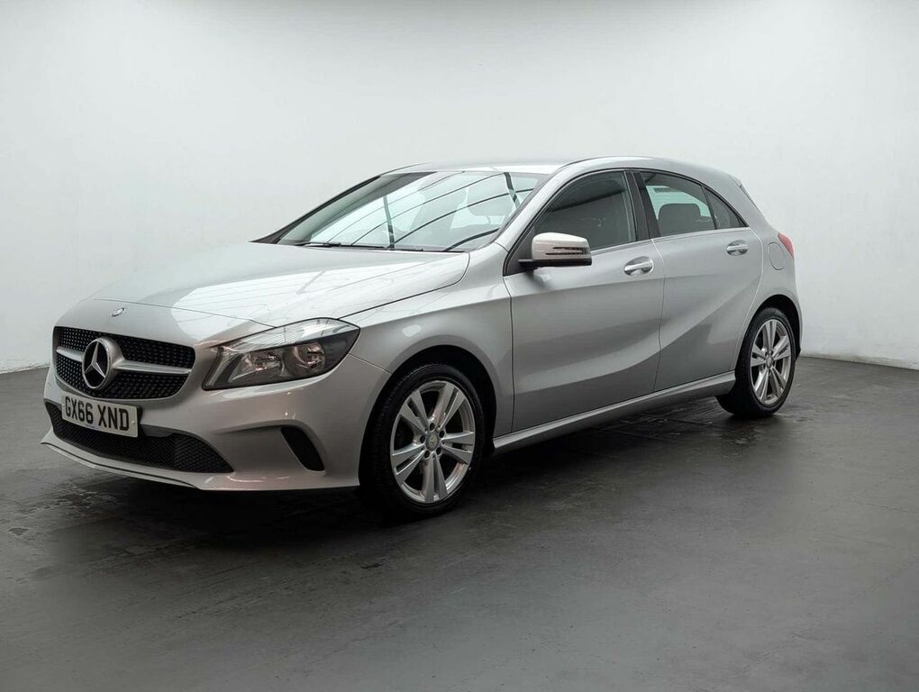 Mercedes-Benz A Class 1.5 A 180 D Sport GX66XND Silver #4