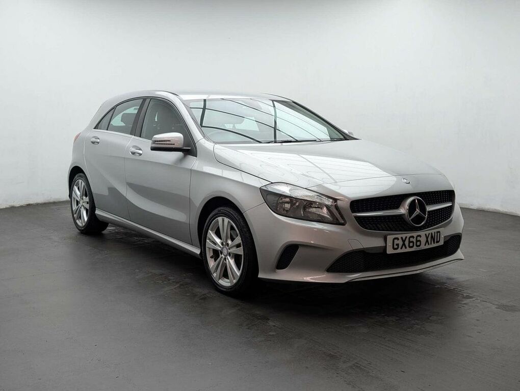 Mercedes-Benz A Class 1.5 A 180 D Sport GX66XND Silver #2