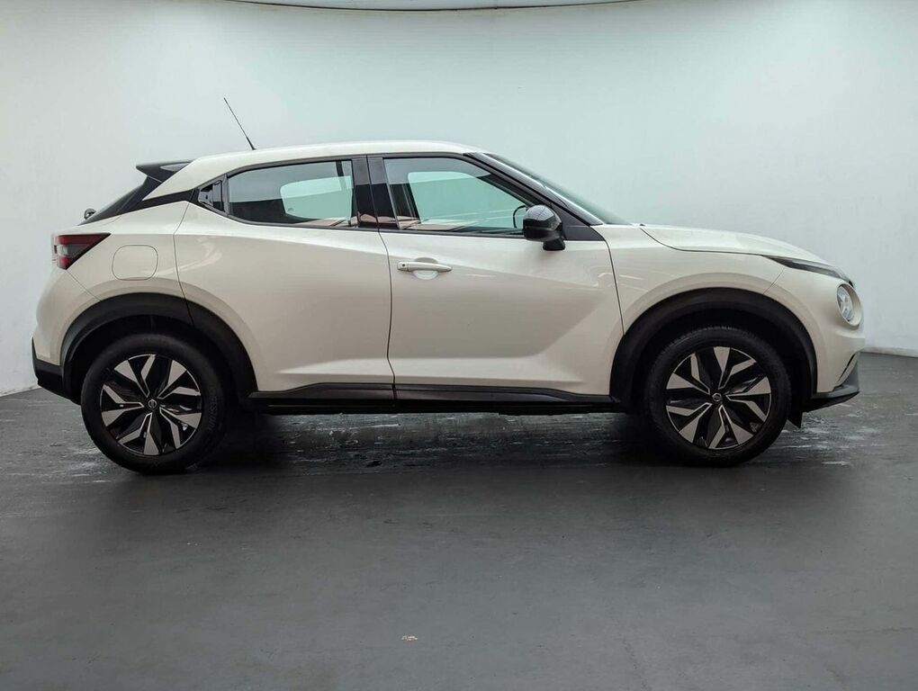 Nissan Juke 1.0 Juke Acenta Dig-t YR21EGN White #4