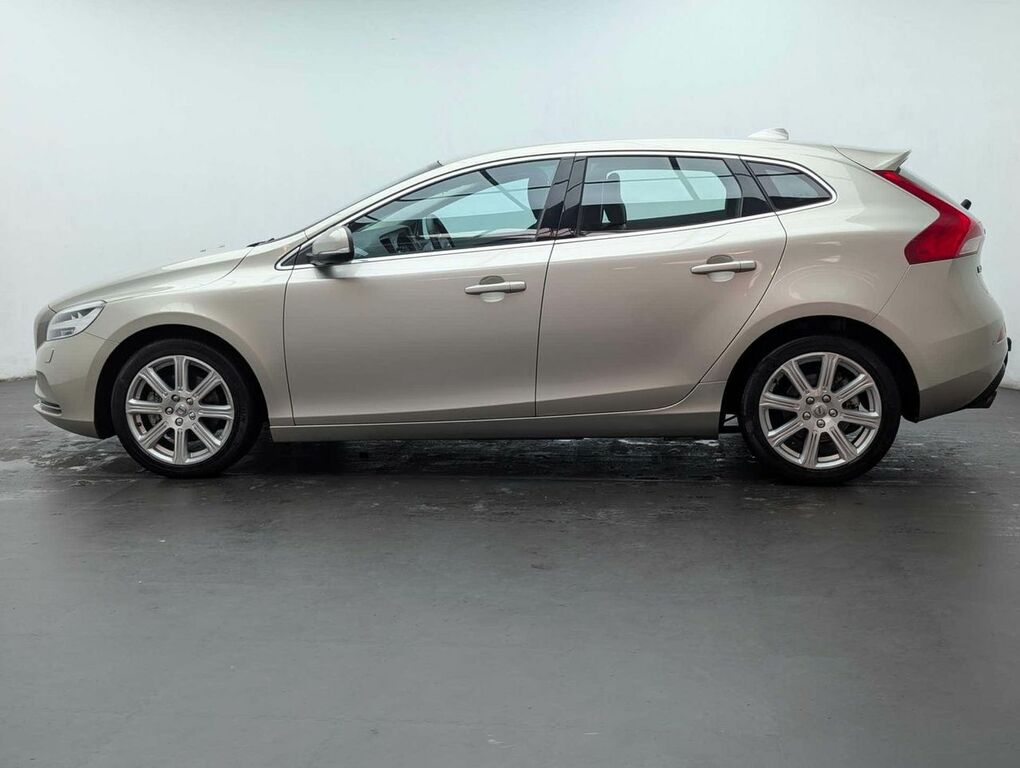 Volvo V40 2.0 V40 Inscription T3 BN67BAA Gold #5