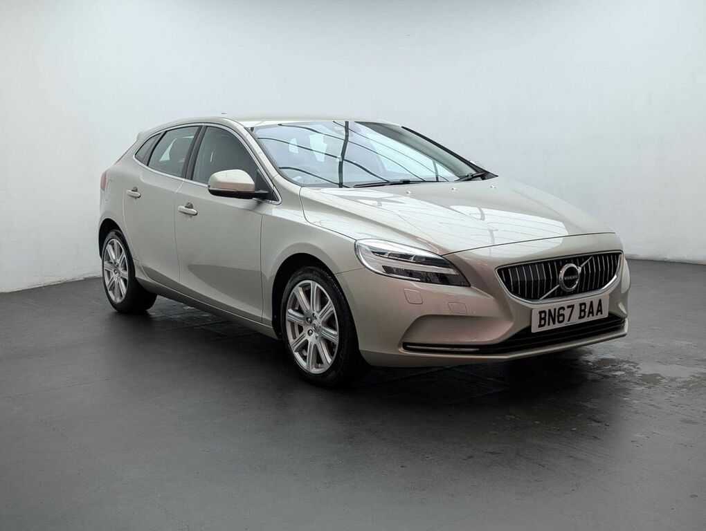 Volvo V40 2.0 V40 Inscription T3 BN67BAA Gold #2